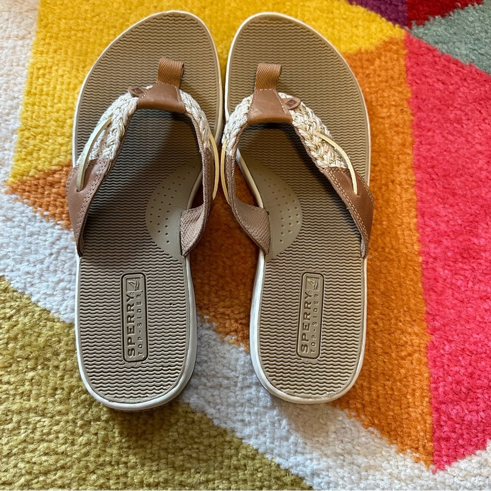 EUC Sperry Top Sider Flip Flops 10 Tan Gold